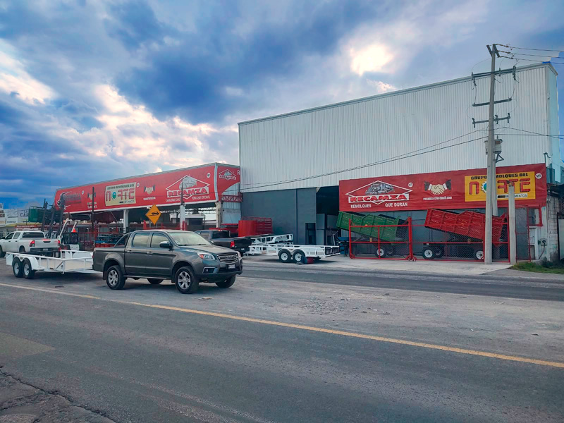 Fachada RECAMZA Remolques en Alchichica Puebla